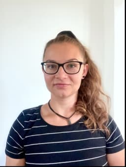 undefined Lucie Straková